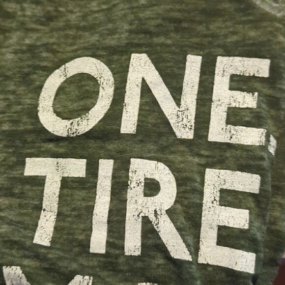 STATE of Mine L large army green sheet ONE TIRED MOTHER tee Tshirt soft - Picture 9 of 9